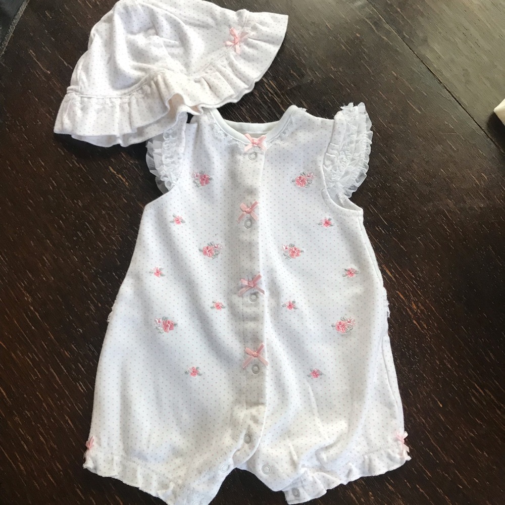 NWOT Romper & hat set